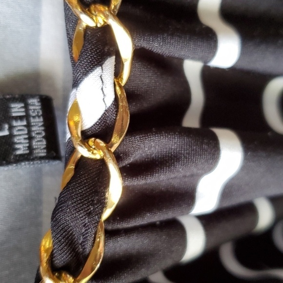 MSK black white and red graphic dress with chain accent. Size large - Picture 4 of 11